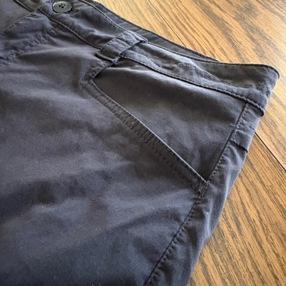 Eddie Bauer Womens Travex Shorts Size 14 Charcoal Black Stretch Hiking Outdoor - Picture 3 of 13